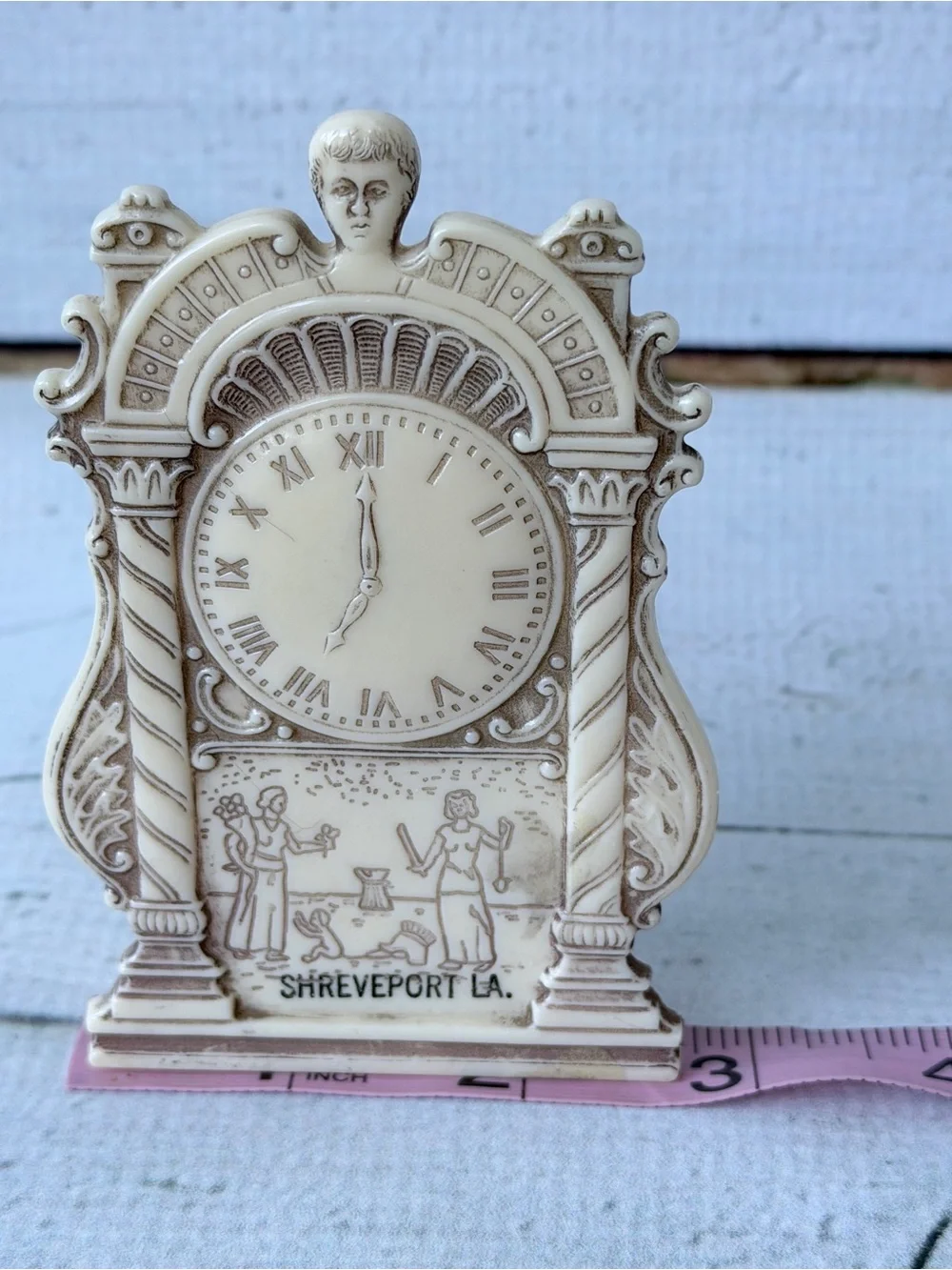 Ivory Decorative Clock Motif Wall Plaque - Ivory